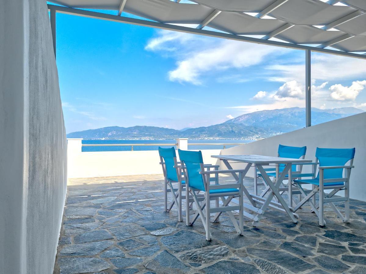 Epipleon Luxury Suites -104- Δωμάτιο 35Τμ Με Βεράντα 35Τμ Μπροστά Στη Θάλασσα Nafpaktos Esterno foto